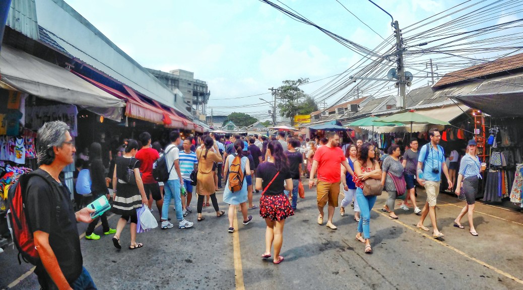 Bangkok's Chatuchak market to go cashless | InvestBangkokProperty.com | Latest project launches, market news and investment guides.