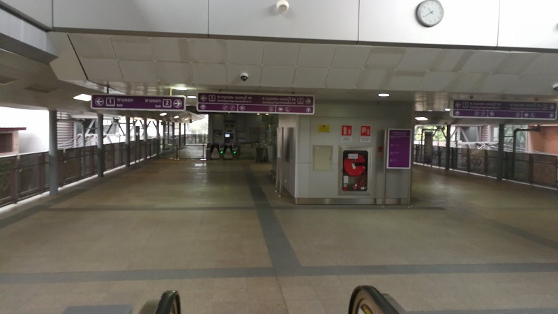 Wongsawang Station