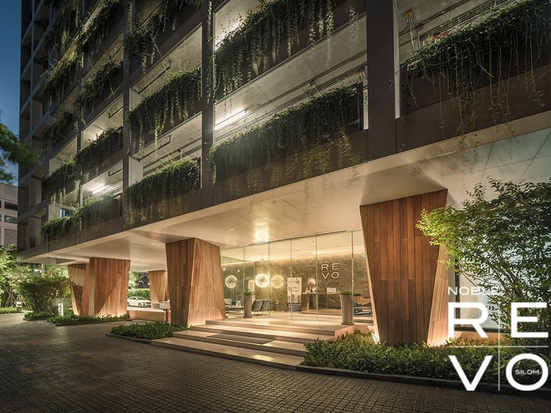 Noble Revo Silom by Noble Development. 160 metres from Surasak BTS. Noble Revo Silom is located right in the heart of the Sathorn Financial District. This is truly the prime central business district of Bangkok.