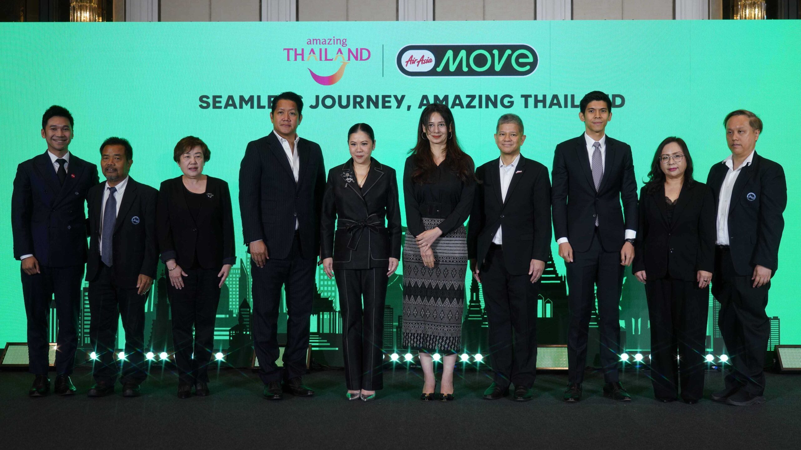 TAT and AirAsia MOVE executives at the Bangkok partnership announcement
