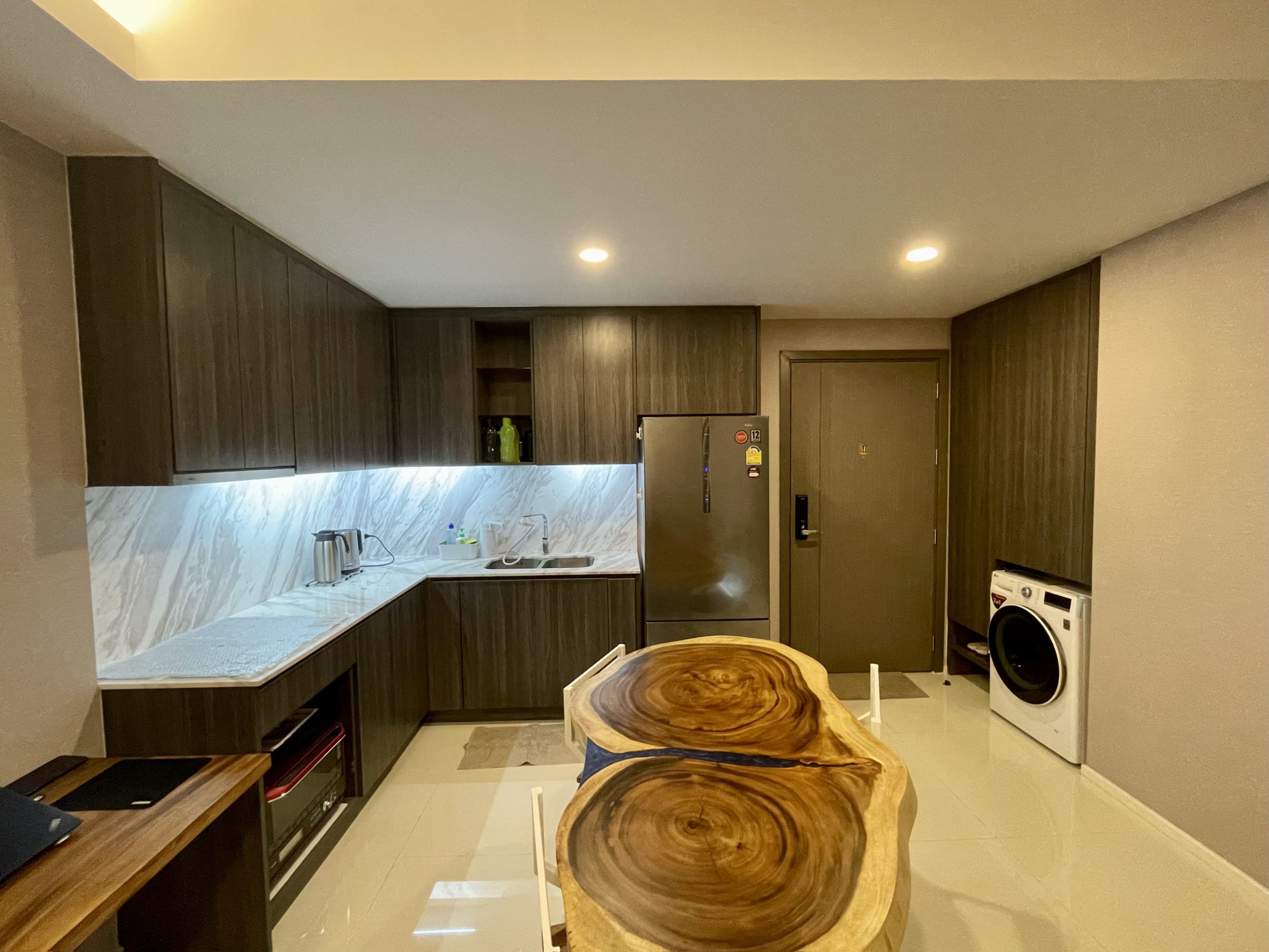 Bangkok condo kitchen planned around fresh market shopping