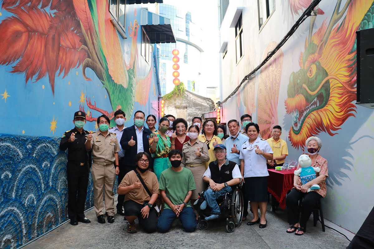 Talat Noi Phoenix Wall mural for Bangkok heritage walks