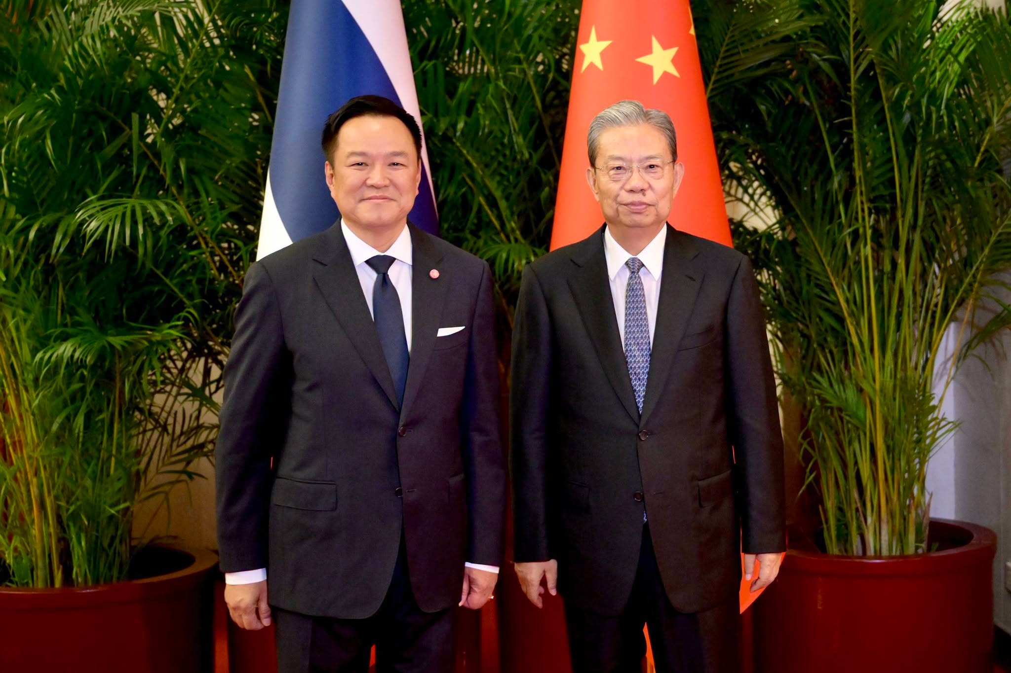 Thai Prime Minister with China's top legislator during bilateral talks in Beijing