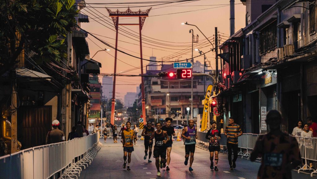 Official TAT image of runners at Amazing Thailand Marathon Bangkok